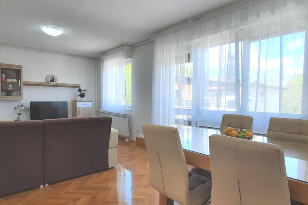 Apartment Black River *